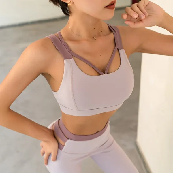 切り替え  切り替え 適度なフィット感 激しい運動にも安心 スポーツブラ