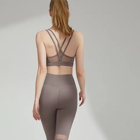 安定感 揺れない ヨガ ジョギング レディース 無地 ワイヤーなし スポーツブラ