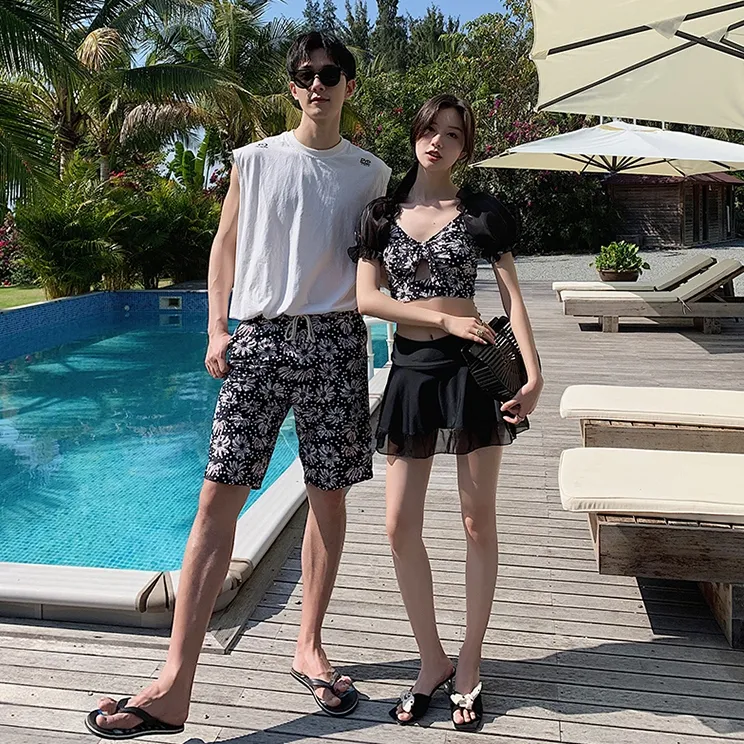 オシャレペアルック お揃い 花柄 プリント 体型カバー タンキニ 透かし彫り パフスリーブ 切り替え メンズ ペア水着