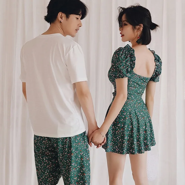 ペア水着 お揃い カップル 花柄 フェミニン 大人らしい 体型カバー ランタンスリーブ ワンピース水着