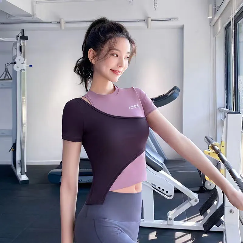 個性的なデザイン 配色 アルファベット 透かし彫り プルオーバー 吸汗速乾 ヨガウェア トップス