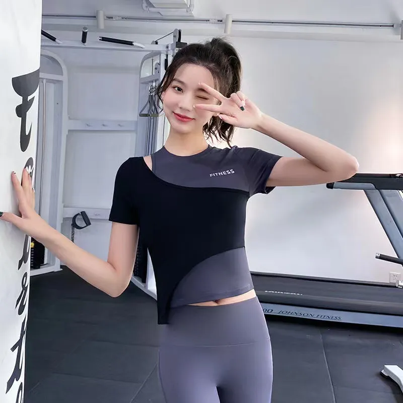 個性的なデザイン 配色 アルファベット 透かし彫り プルオーバー 吸汗速乾 ヨガウェア トップス