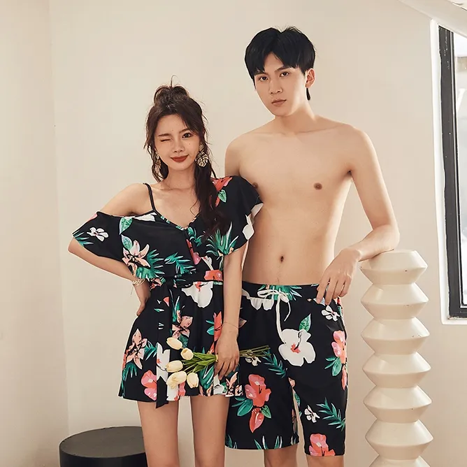 夏の情熱 レトロ 総柄 スウィート フリル袖  オフショルダー プリント 体型カバー ワンピース ビーチパンツ  ペア水着