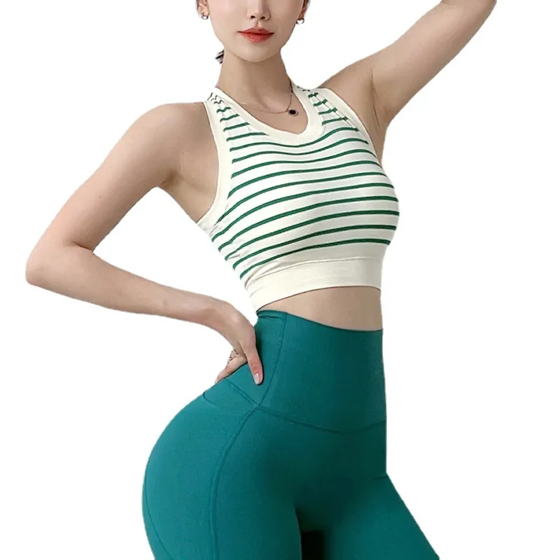 吸汗速乾素材 スポーツ 3色展開 ボーダー パッドあり 肌触りいい シンプル ヨガトップス