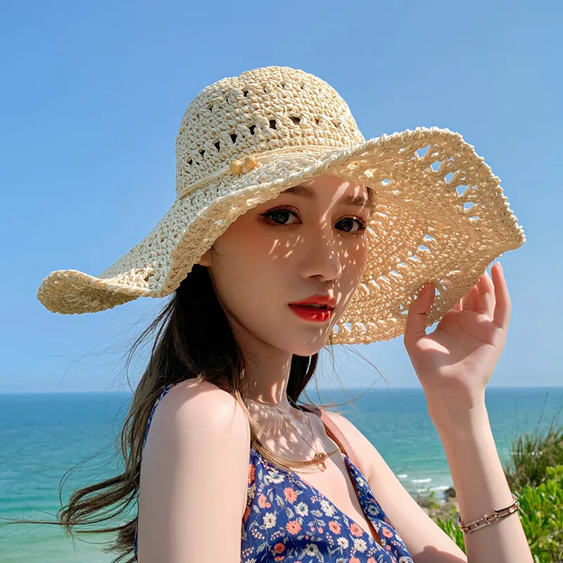 インスタ映え 小顔効果 透かし彫り 折りたたみ つば広 ビーチ 紫外線カット 麦わら帽子