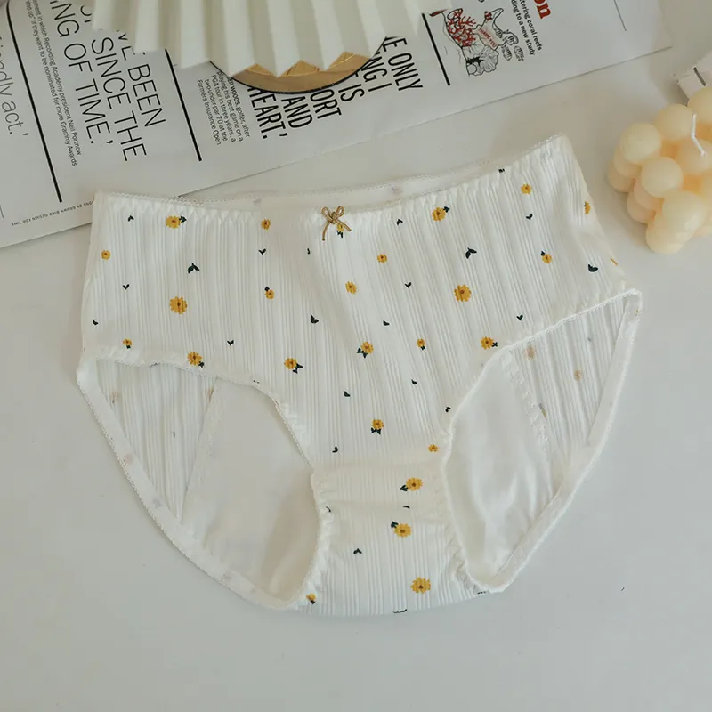 売り切れ必至 生理用 水洗いに強く 可愛い 花柄 リボン 高通気性 コットン レギュラーウェスト サニタリー