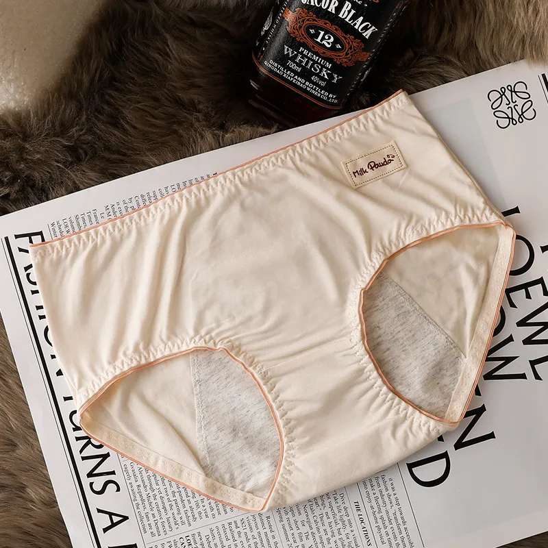 シンプル アルファベット 生理用 安心感 ムレにくい 柔らかい 防水 サニタリー