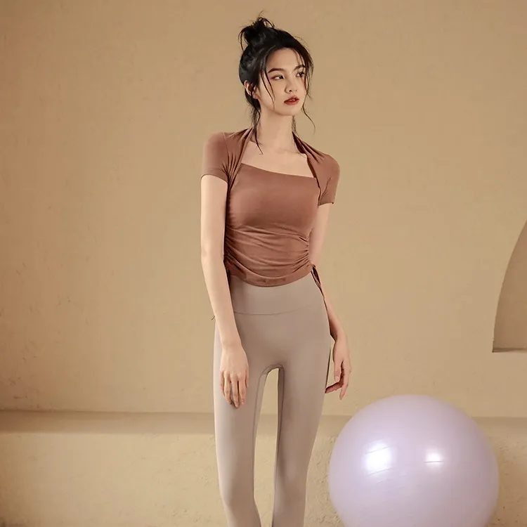 おしゃれ度アップ エレガント 高級感 オシャレ 無地 高通気性 運動 ランニング 速乾 ボウタイ ヨガトップス