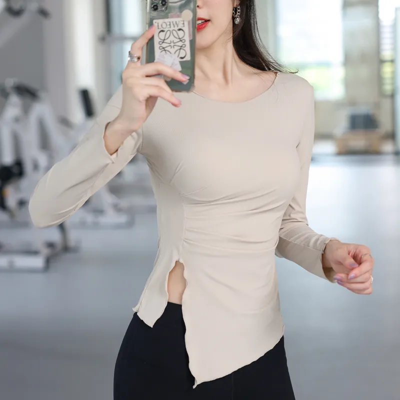 雑誌に掲載された エレガント 無地 吸汗 速乾 ランニング 運動 不規則 スリット セクシー ヨガトップス