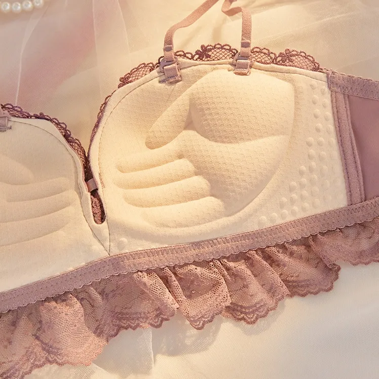 【胸大きく見え】可愛い 刺繡 盛れる A-Bカップ ハミ肉ゼロ ノンワイヤー ブラ・ショーツセット