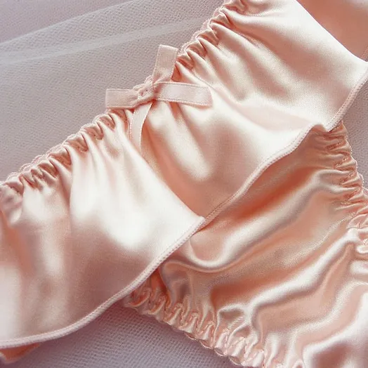レトロ フリル シルク 光沢感 リボン付き 無地 ステルス シームレス 柔らかい 誘惑 Ｔバック・タンガ