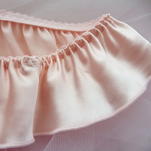 レトロ フリル シルク 光沢感 リボン付き 無地 ステルス シームレス 柔らかい 誘惑 Ｔバック・タンガ