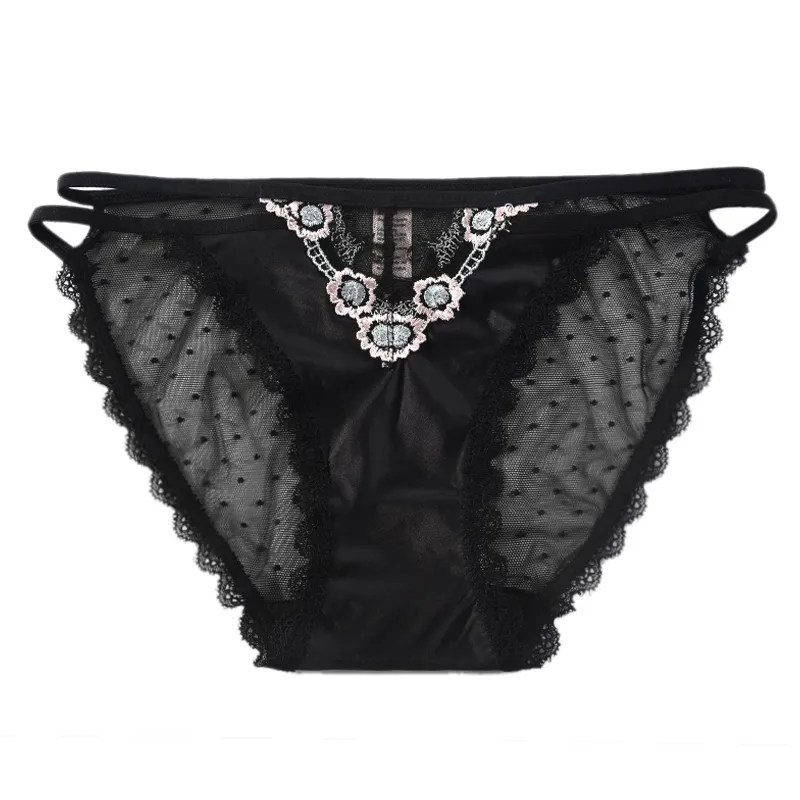 個性的なデザイン おしゃれ度高め 快適な着心地 透かし彫り 柔らかくて優しい印象 スタンダードショーツ