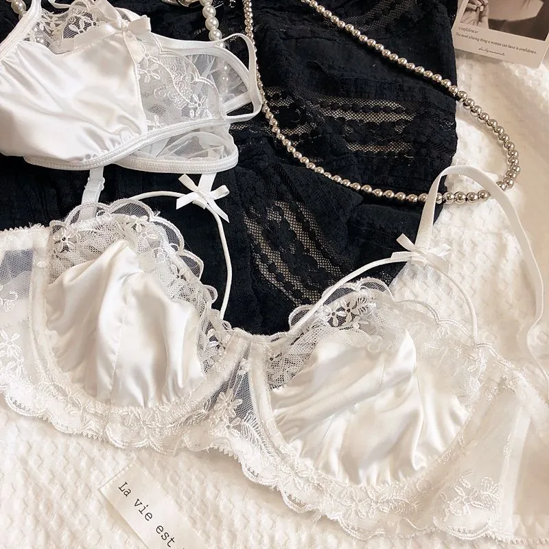 人気スタイル!セクシー 肌にやさしい ワイヤー入り レース 透かし彫り ブラ＋ショーツ セット